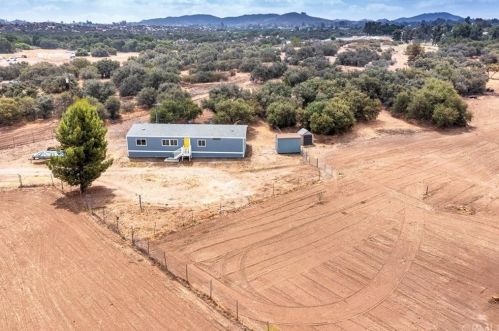 17333 Idaleona Rd, Perris, CA 92570-7265