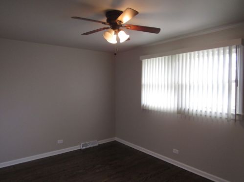 15022 Champlain Ave, Dolton IL 60419-2106 exterior