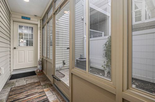 268 Clay Ave, Meskegon MI 49440-1202 exterior