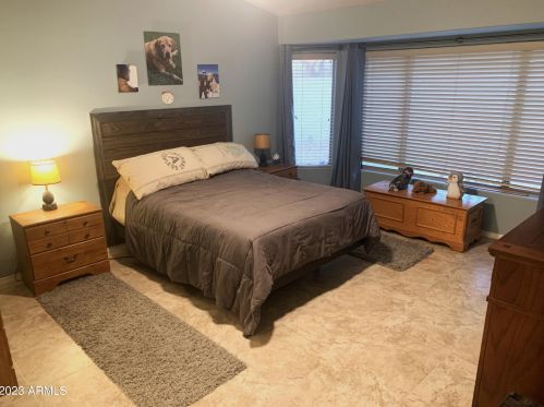 3819 74th Dr, Phoenix AZ  85043-7590 exterior