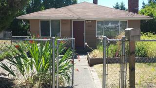 3815 Mead St, Seattle, WA 98118-2636