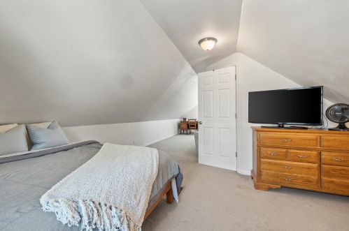 2531 80, Milwaukee WI 53213-1008 exterior