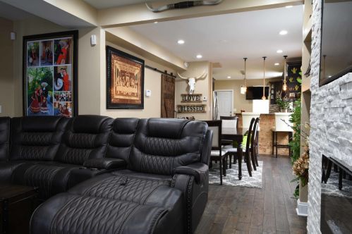 304 107th St, Chicago IL 60655-1709 exterior