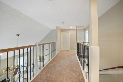 150 Golfview Dr, Montgomery TX 77356-8804 exterior