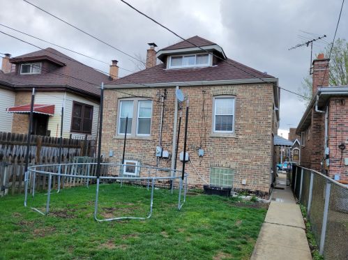 6336 Kedvale Ave, Chicago IL 60629-5110 exterior