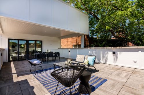 1909 Dayton St, Chicago IL 60614-5028 exterior