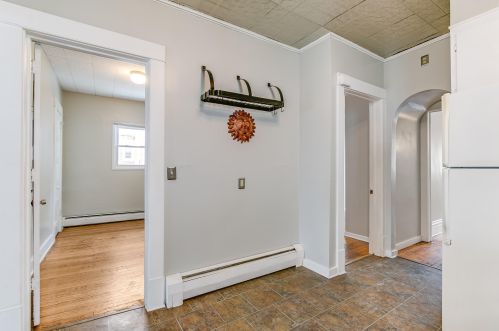 614 Cres St, Grand Rapids MI 49503-3441 exterior