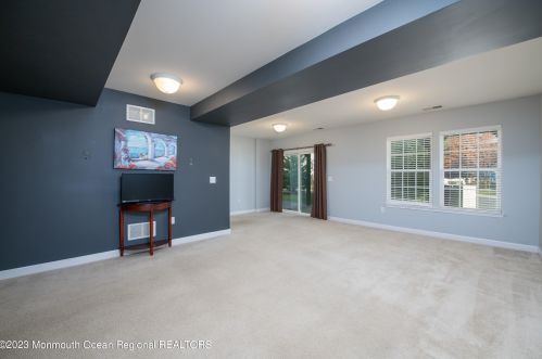 16 Pate Dr, Middletown NJ 07748-1700 exterior