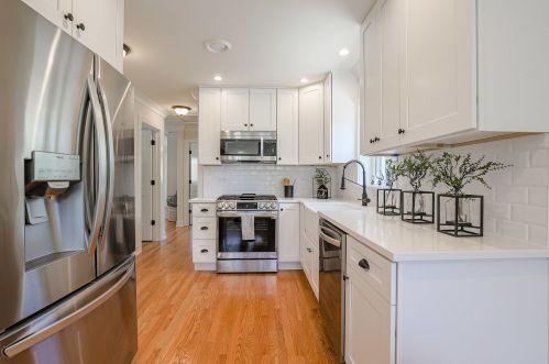 804 Fairfield Ave, Elmhurst IL  60126-4711 exterior