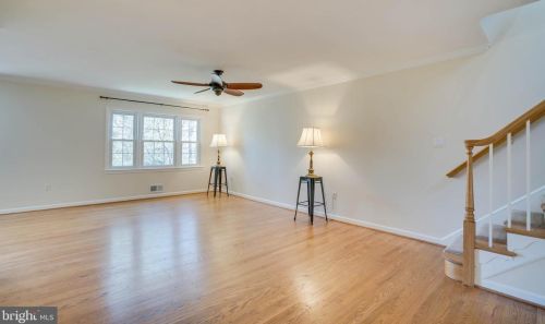 617 Azalea Dr, Rockville MD 20850-2010 exterior