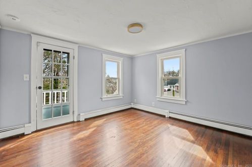 22 Bartlett Ave, Norwalk CT 06850-1530 exterior