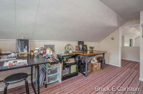 860 Brookside Dr, Meskegon MI 49441-5364 exterior