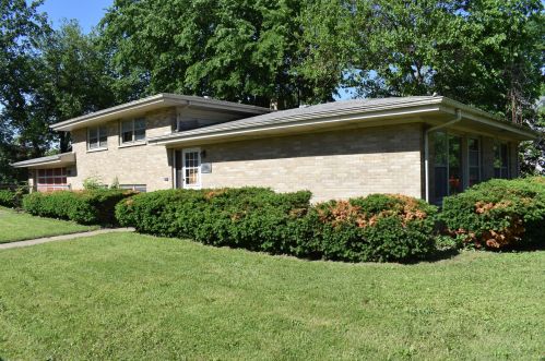 2222 Beechwood Rd, Joliet, IL 60432-1504