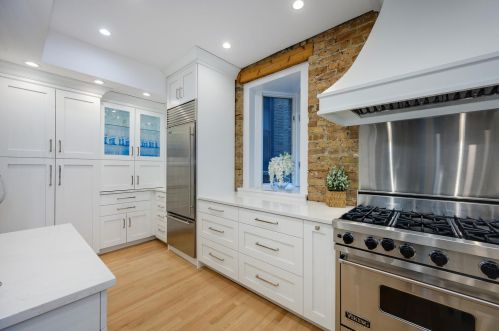 619 Belden Ave, Chicago IL 60614-3305 exterior