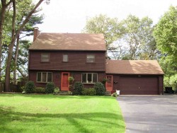 63 Oakland Ave, Newton, MA 02466-1704