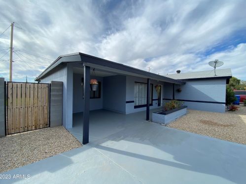 7008 11th Way, Phoenix AZ  85020-5313 exterior