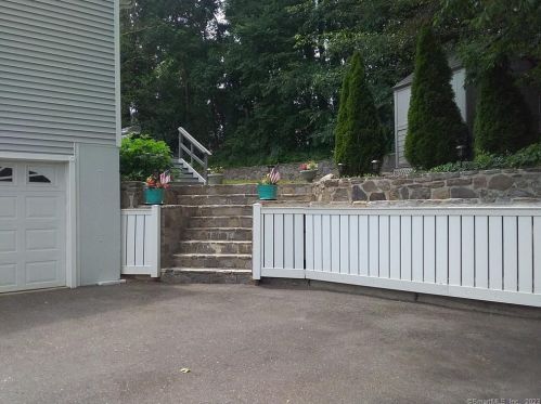 54 Franklin Ave, Derby CT 06418-2227 exterior