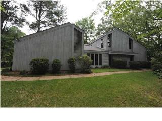 2308 Northside Dr, Jackson MS  39211-4765 exterior