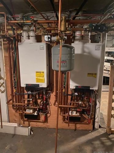 58 Newington Ave, New Britain CT 06051-2116 exterior