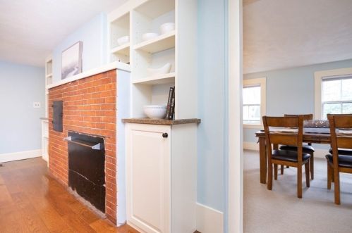 16 Collins St, Danvers MA 01923-2654 exterior