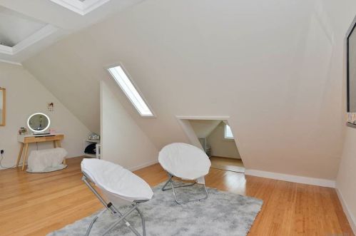 91 Amherst Rd, Valley Stream NY 11581-3314 exterior