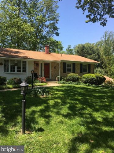 17208 Emerson Dr, Silver Spring MD  20905-3751 exterior