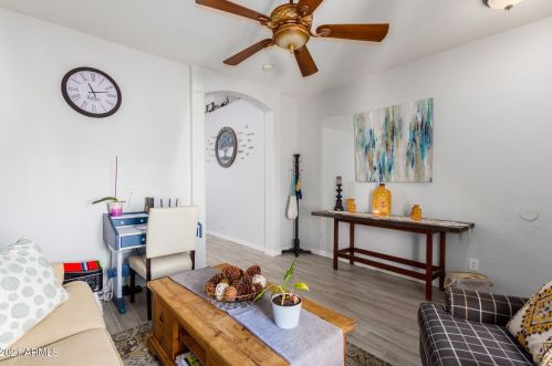 1207 Carson Rd, Phoenix AZ 85041-6615 exterior