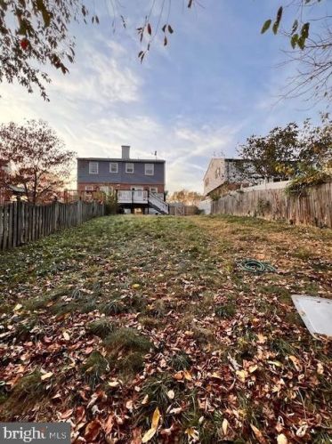 6949 Westhampton Dr, Alexandria VA 22307-1527 exterior