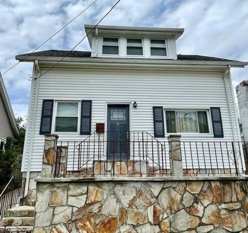 95 Carr St, Providence, RI 02905-1311