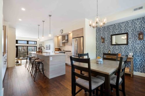 521 Jefferson St, Pittsburgh PA  15212-4418 exterior