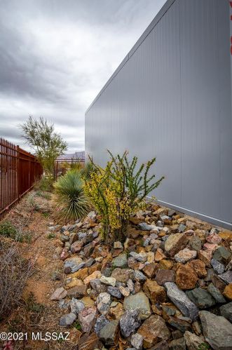 3518 Country Clb Rd, Tucson AZ 85716-1078 exterior