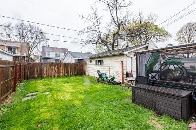 1420 Jenkinson Ct, Waukegan IL 60085-4625 exterior