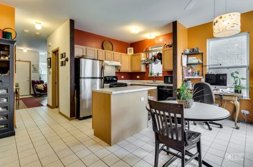 908 40, Chicago IL 60653-2803 exterior