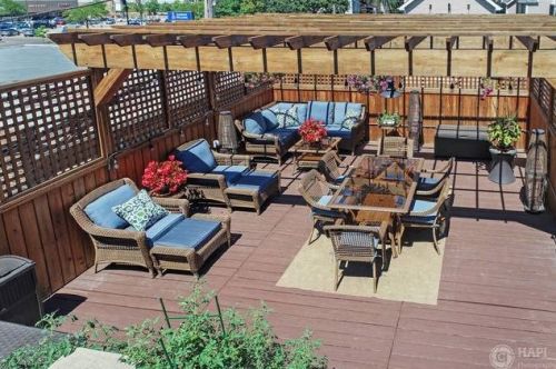 1542 George St, Chicago, IL 60657-4006