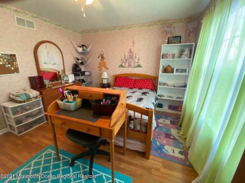 57 Dunham Ave, Edison NJ 08817-3362 exterior