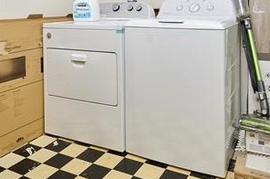 12209 Dundee Dr, Austin TX  78759-3653 exterior