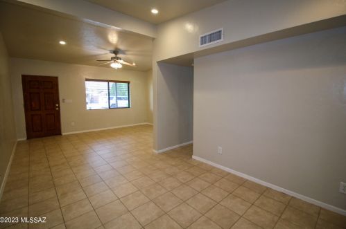 5602 Mabel St, Tucson AZ 85715-5059 exterior