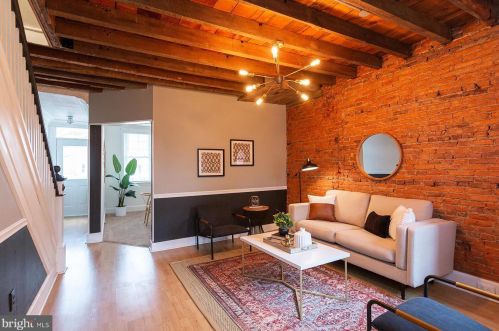 249 New Holland Ave, Lancaster PA 17602-2301 exterior