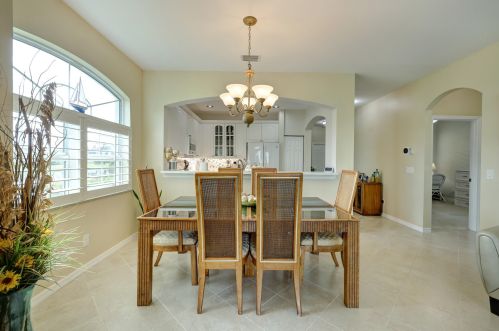 702 Southstar Dr, Fort Pierce FL 34949-9120 exterior