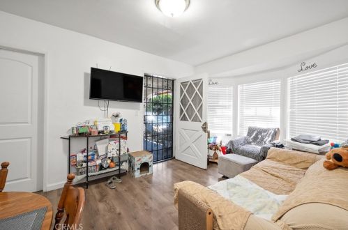 16415 Cornuta Ave, Bellflower CA  90706-4801 exterior