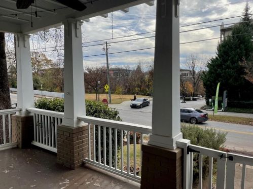 744 Highland Ave, Atlanta GA  30312-1426 exterior