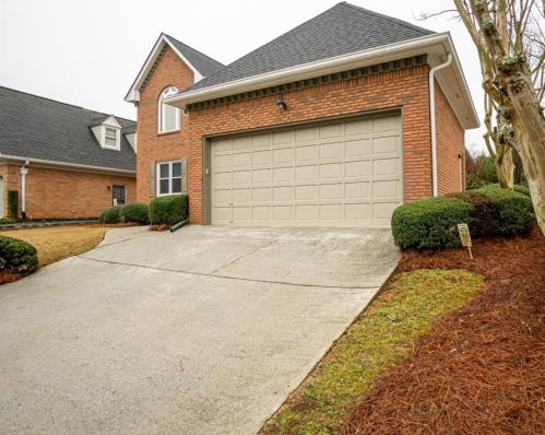 3599 Greystone Cir, Atlanta, GA 30341-5856