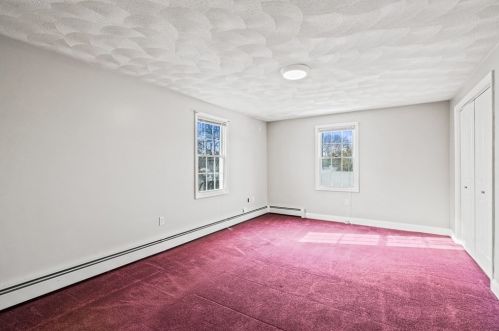 7 Azalea Ln, Peabody MA 01960-4602 exterior