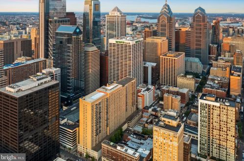 1919 Chestnut St, Philadelphia PA  19103-3401 exterior