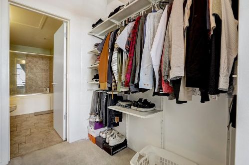 1530 State St, Chicago IL  60605-2964 exterior