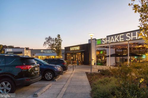 7623 Coddle Hbr Ln, Rockville MD 20854-3253 exterior