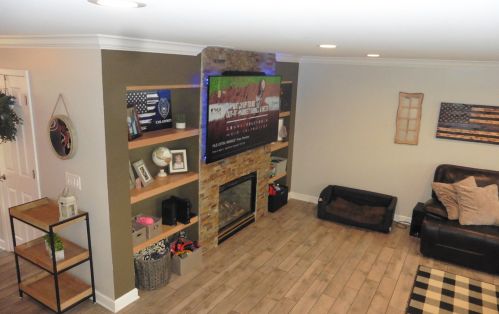 866 Crabapple Dr, Bull Valley IL exterior