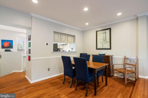 6005 Kestner Cir, Alexandria VA  22315-4834 exterior