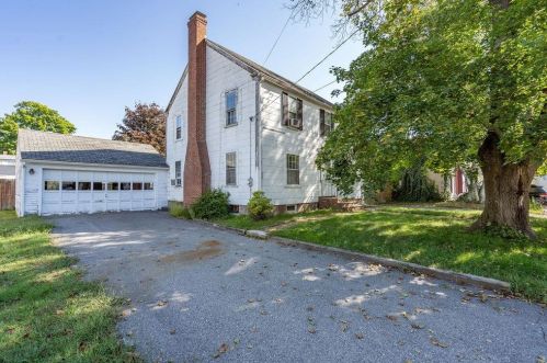 41 4 St, Dover NH 03820-2900 exterior