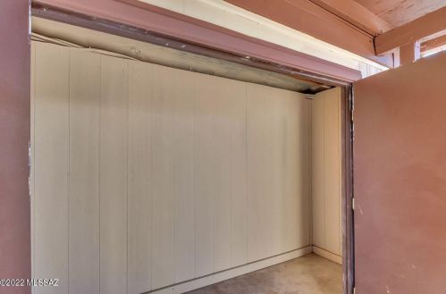 7780 Kenyon Dr, Tucson AZ 85710-4445 exterior